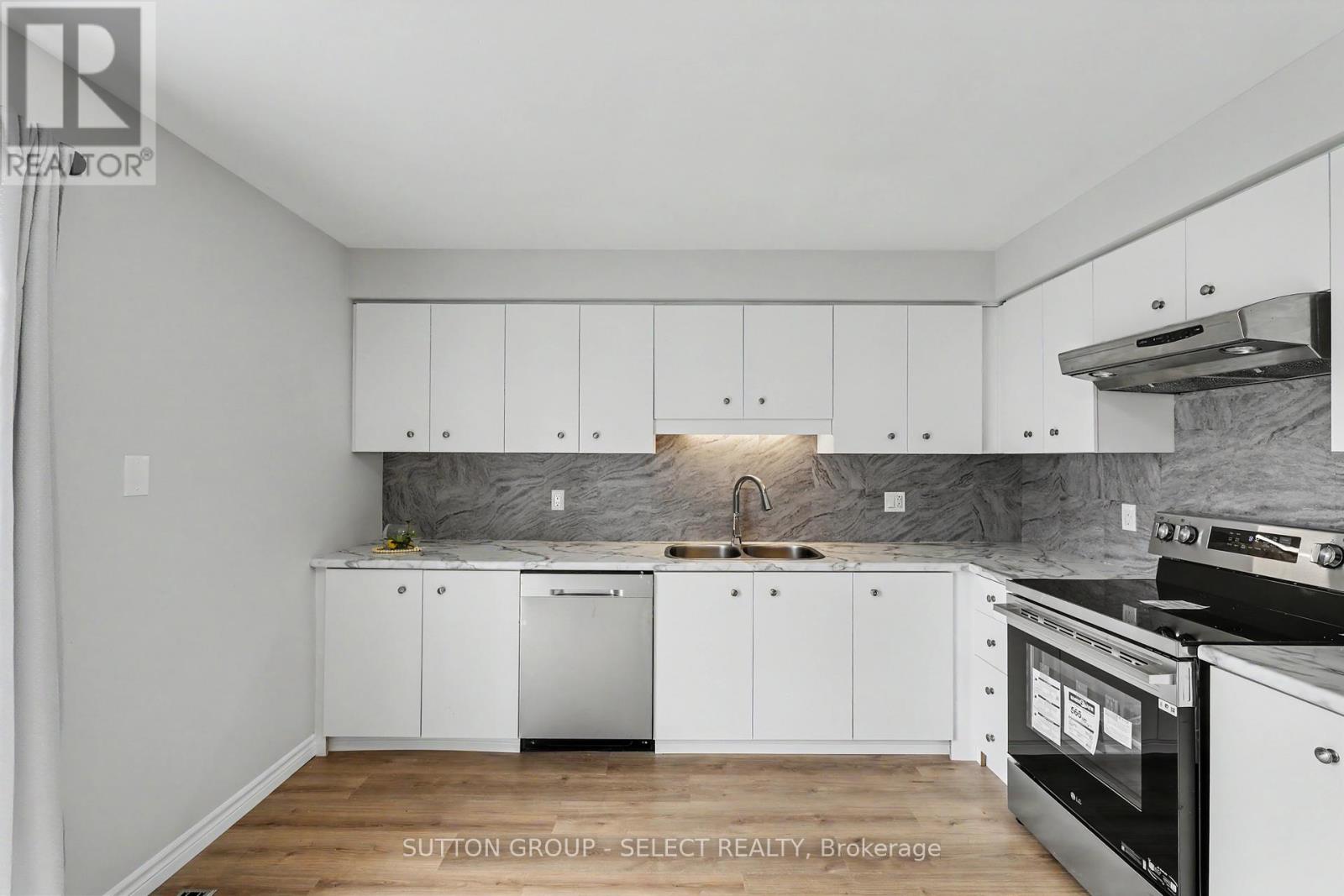6 - 484 Third Street Property Photo 12
