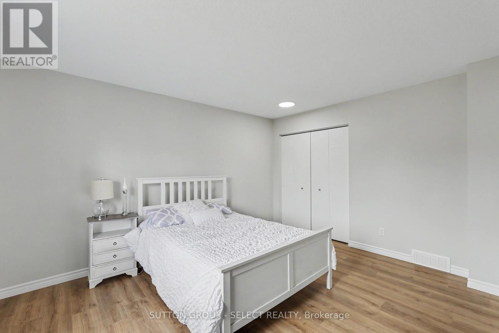 6 - 484 Third Street Property Photo 15
