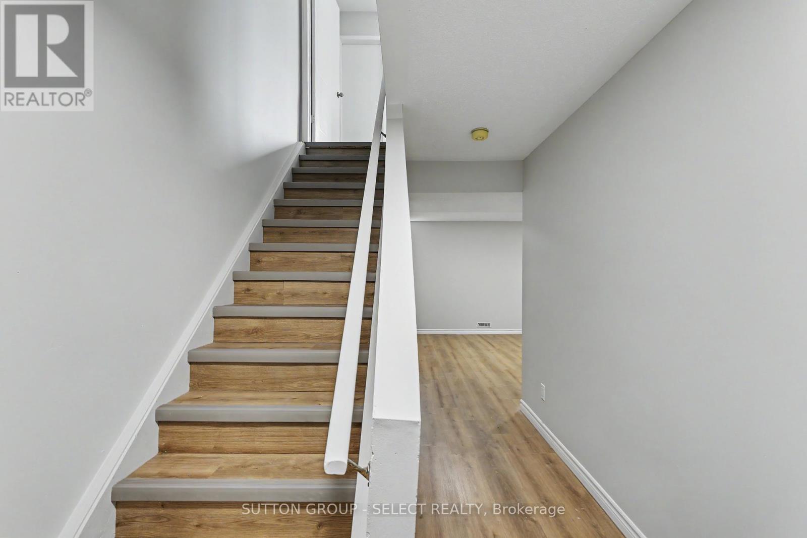 6 - 484 Third Street Property Photo 20