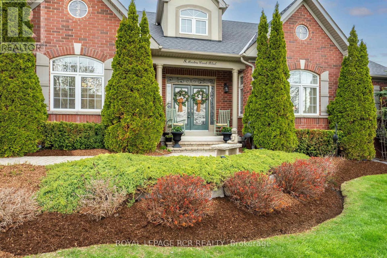 8 Masters Creek Boulevard Property Photo 2