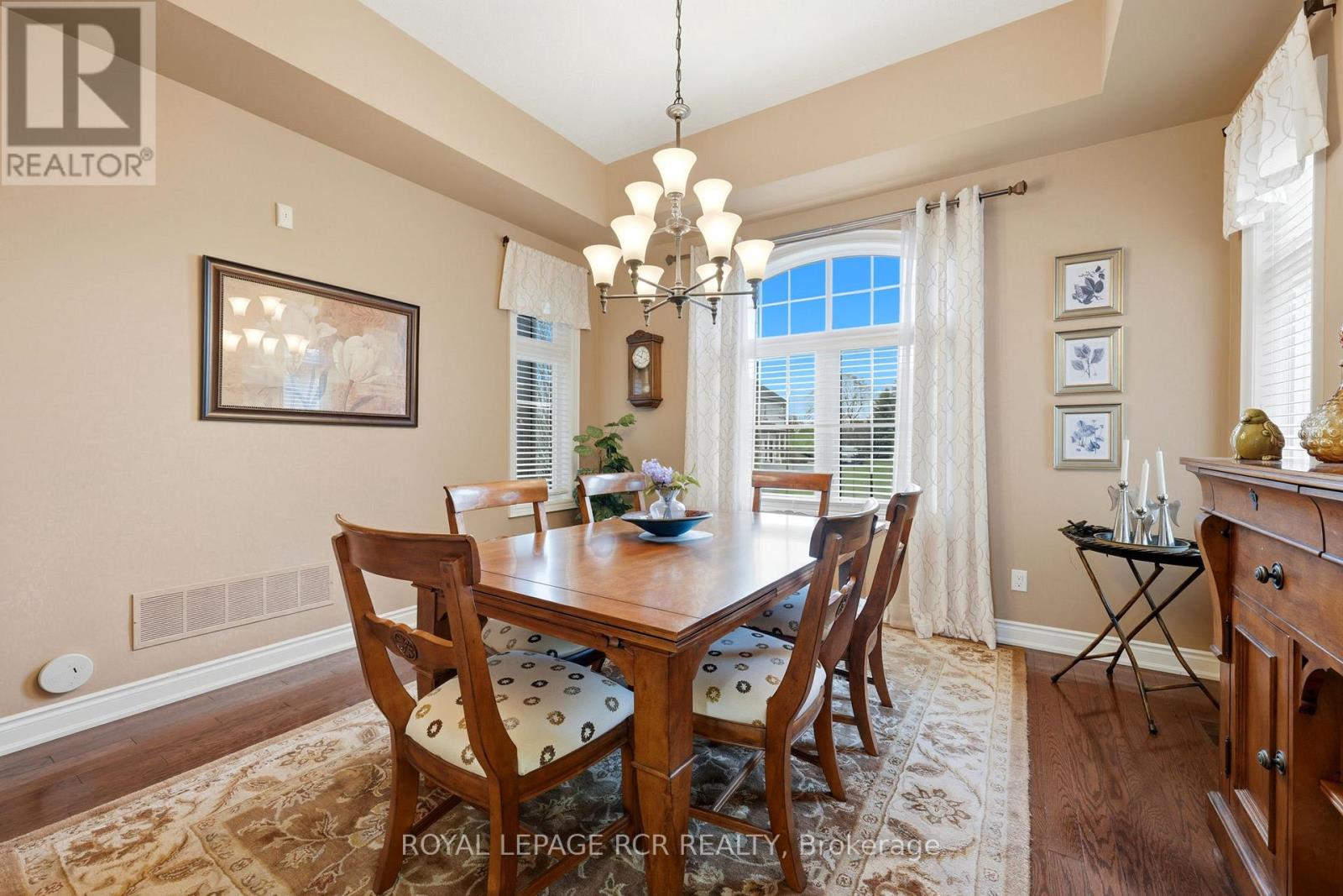 8 Masters Creek Boulevard Property Photo 11