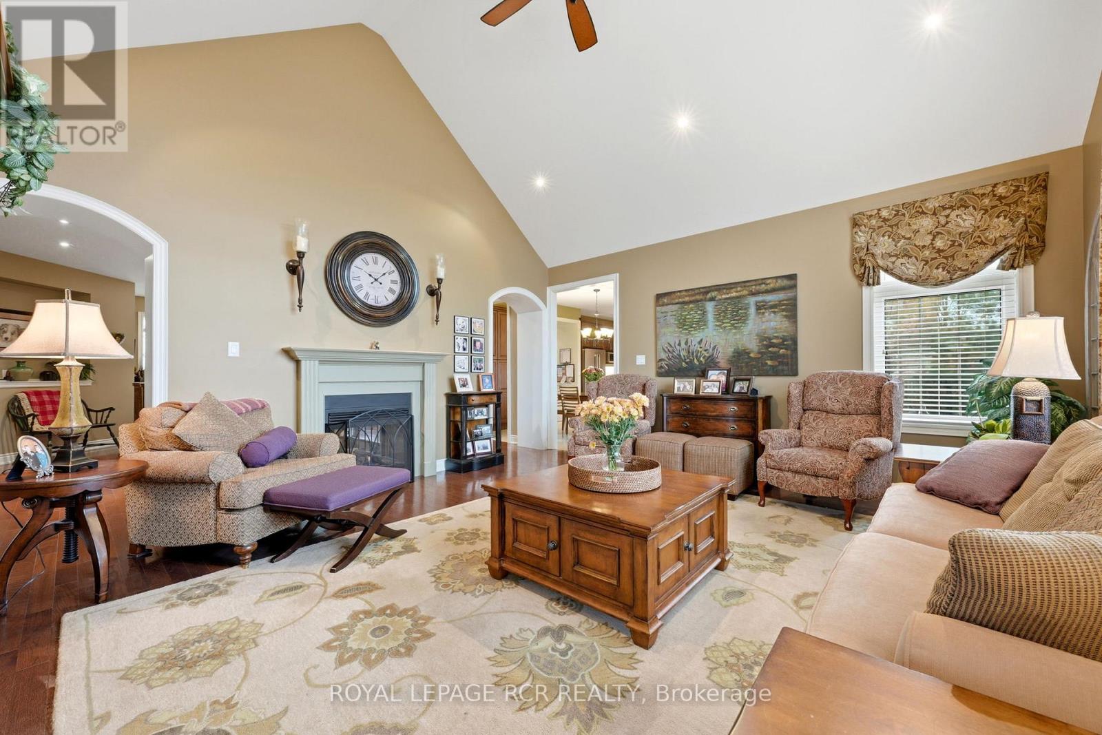 8 Masters Creek Boulevard Property Photo 15
