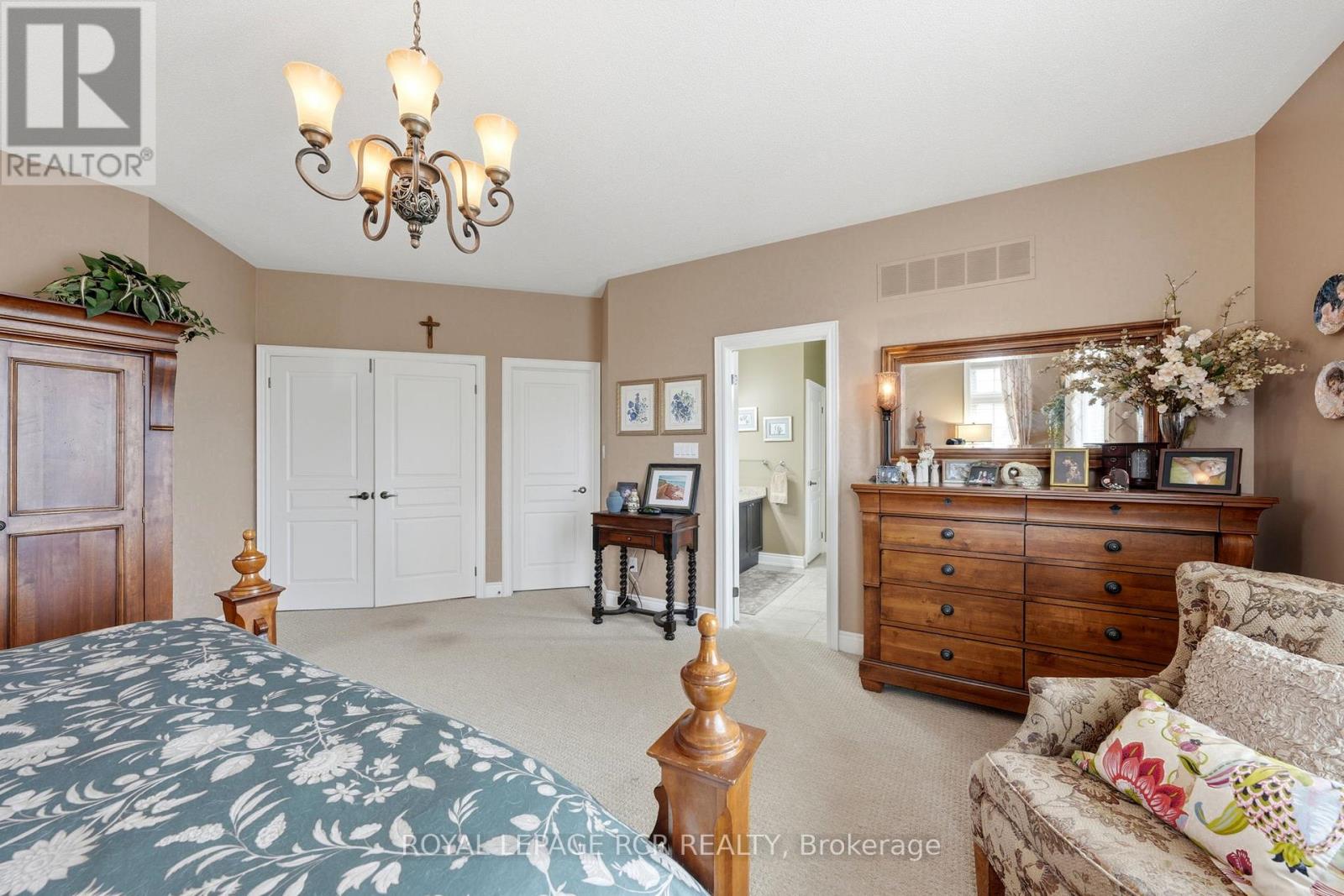 8 Masters Creek Boulevard Property Photo 27
