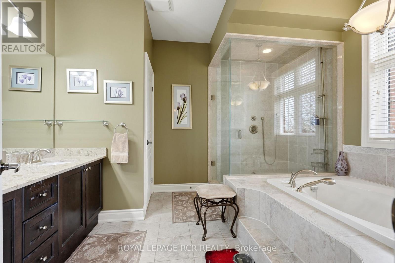 8 Masters Creek Boulevard Property Photo 28