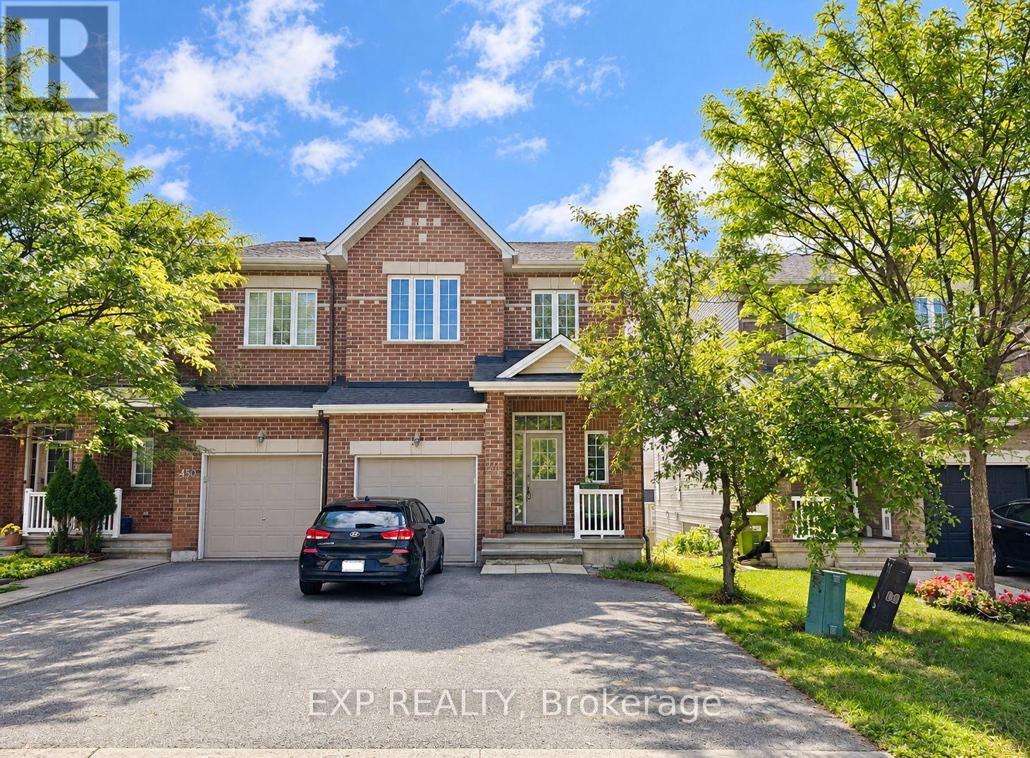448 FOXHALL WAY Property Photo 1