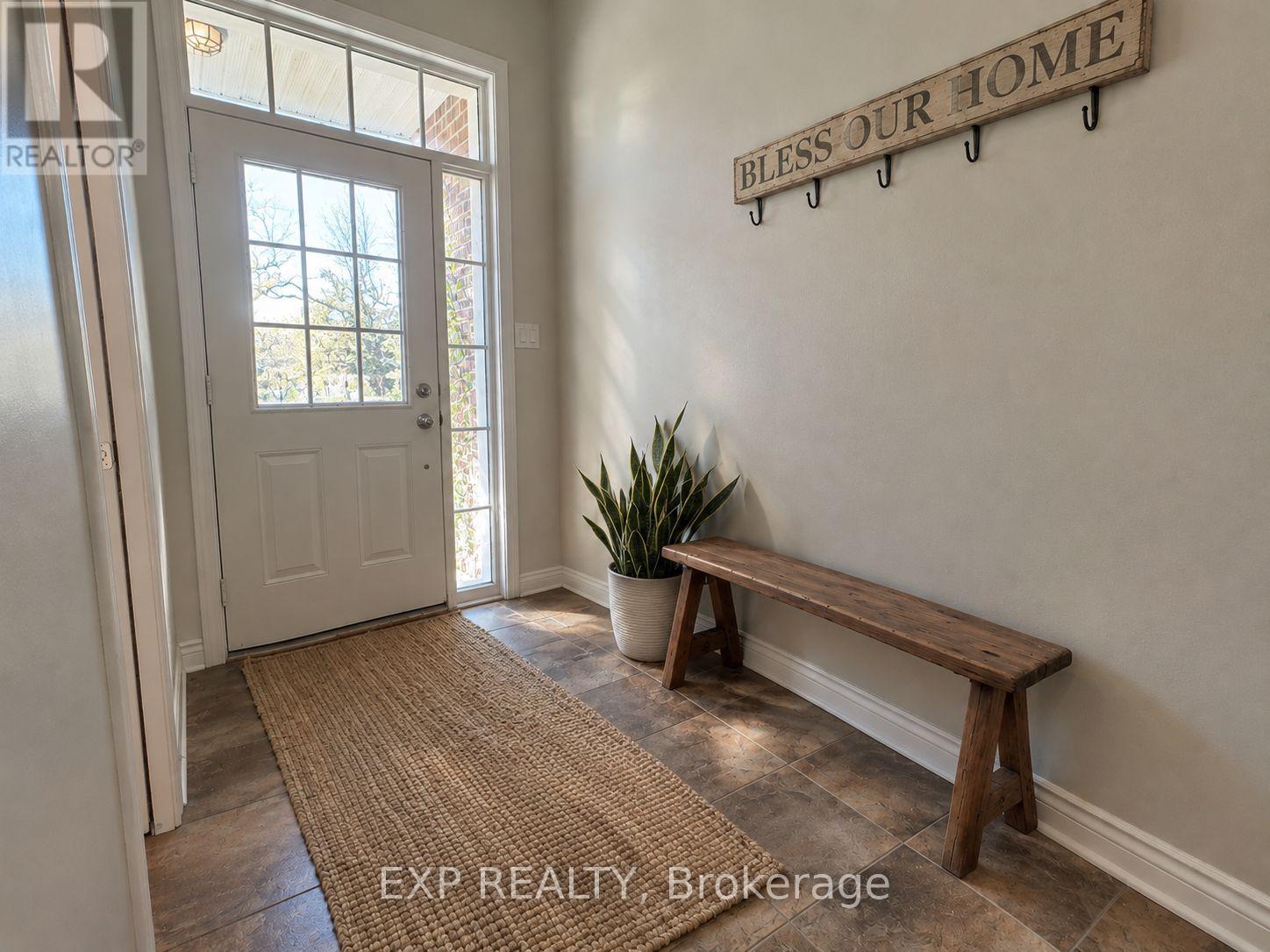 448 Foxhall Way Property Photo 3
