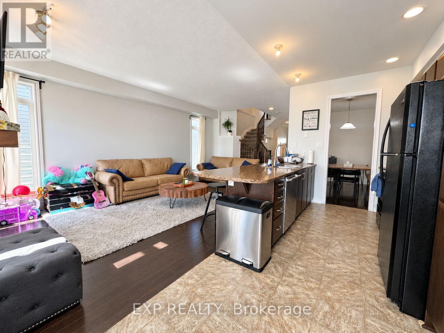 448 Foxhall Way Property Photo 8