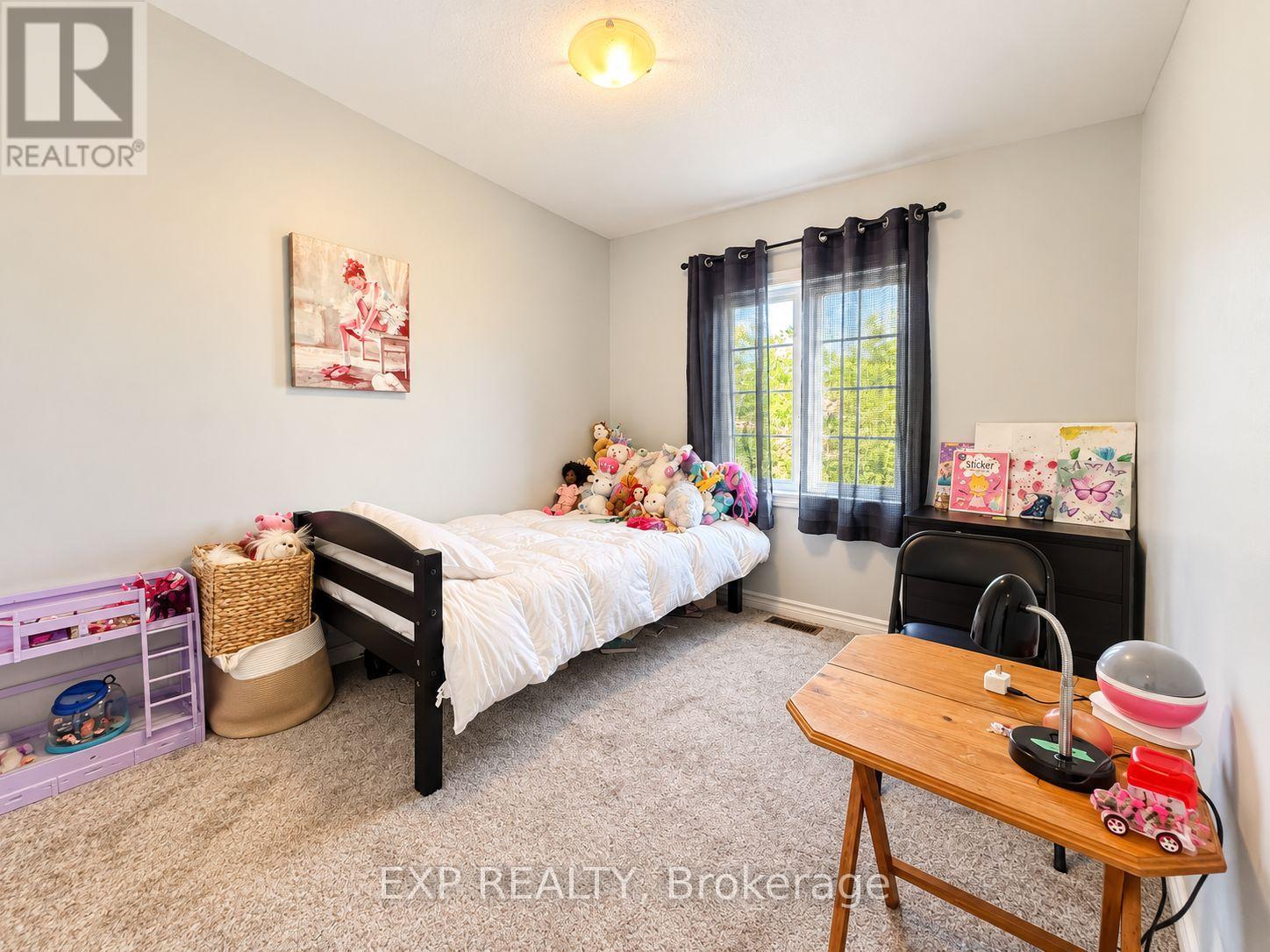448 Foxhall Way Property Photo 13