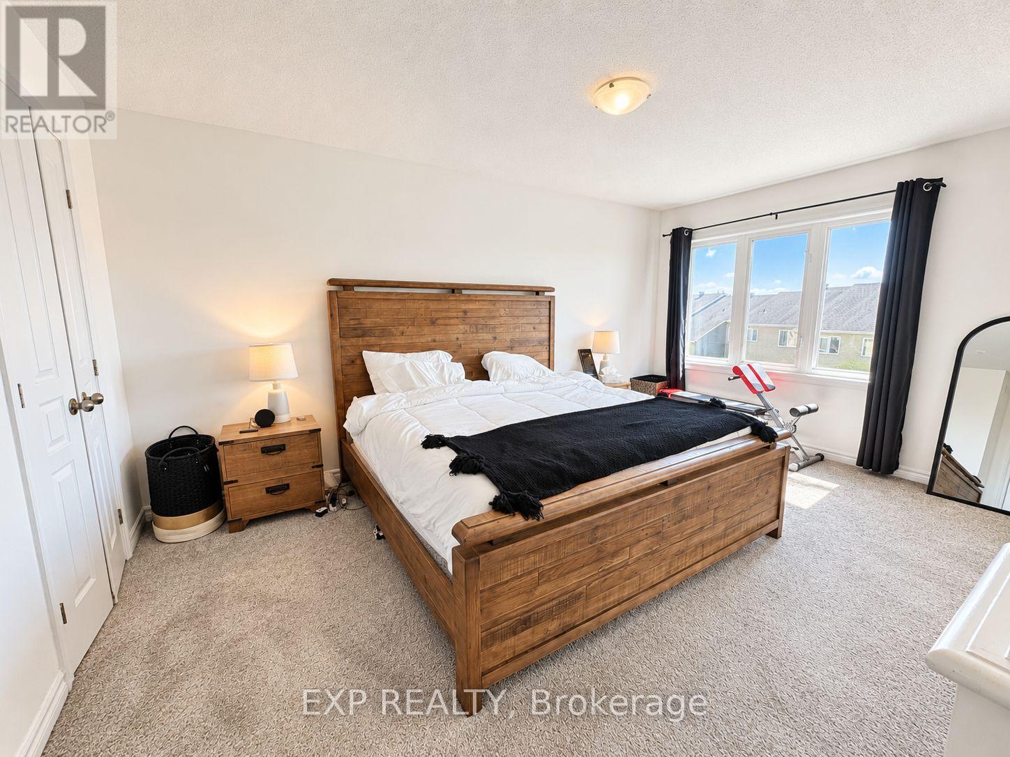 448 Foxhall Way Property Photo 16