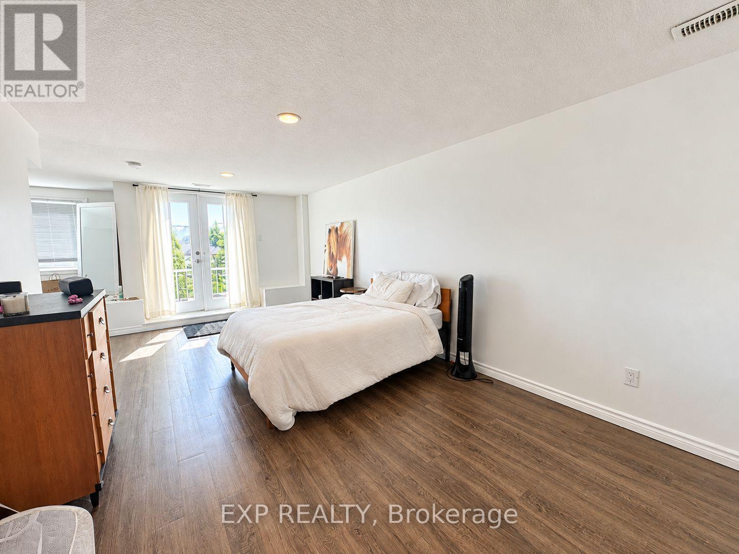 448 Foxhall Way Property Photo 22