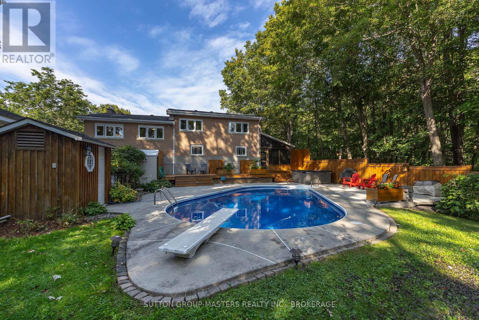 732 Centre Street Property Photo 10