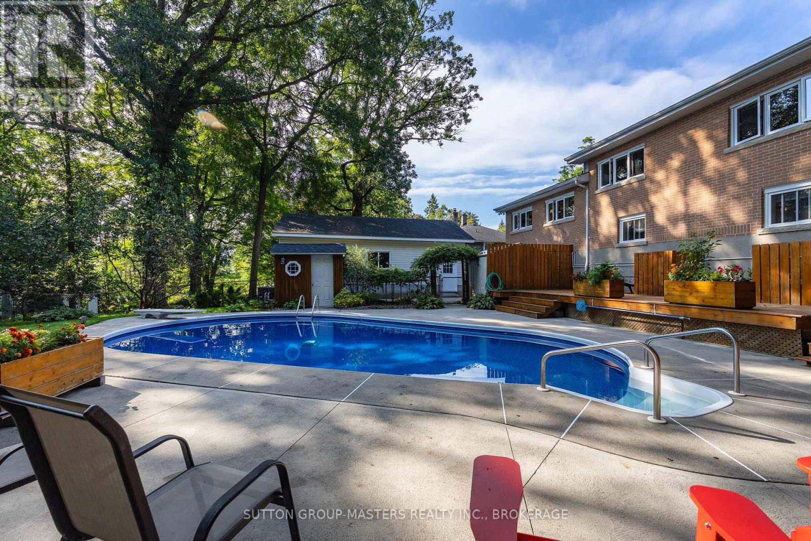 732 Centre Street Property Photo 11