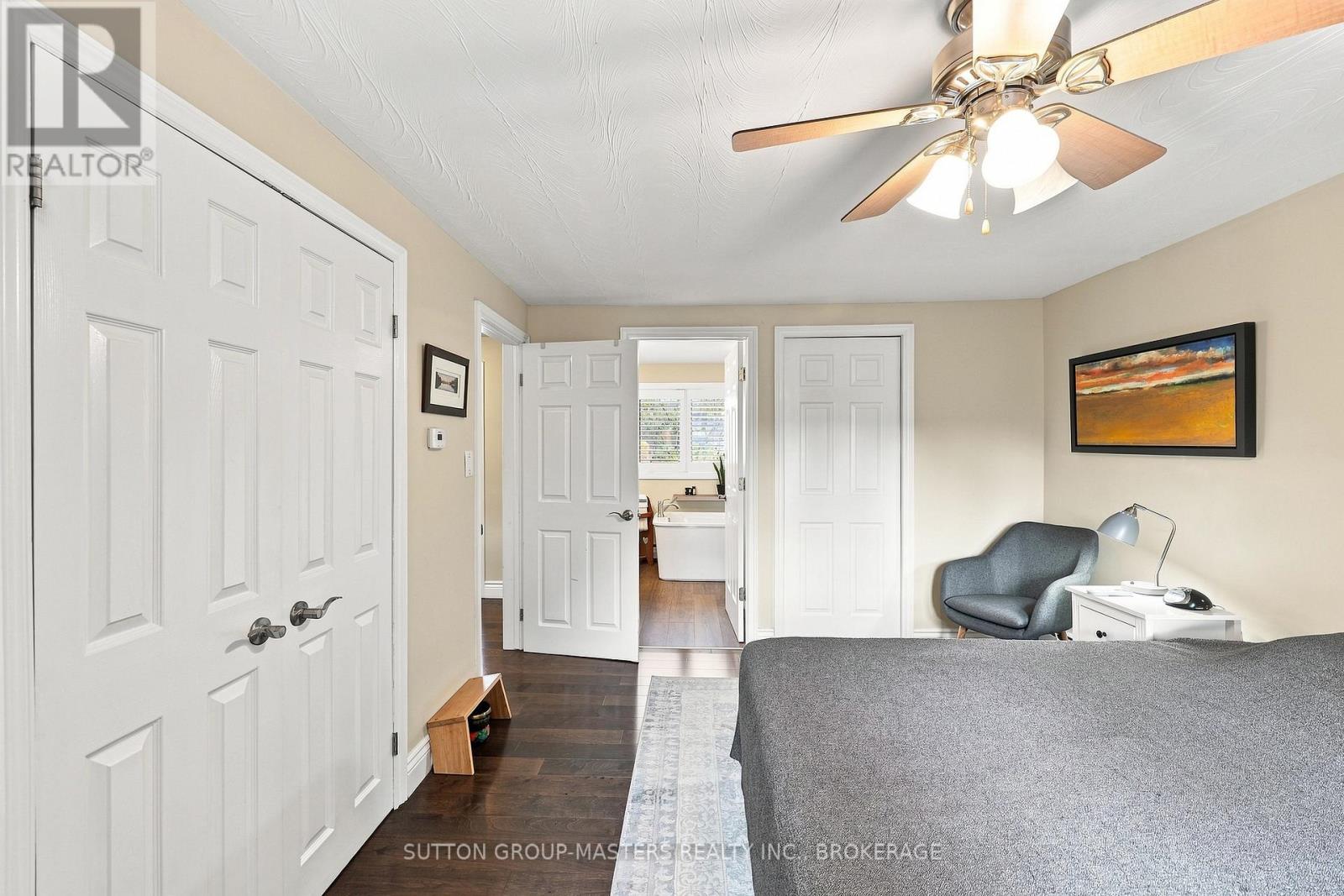732 Centre Street Property Photo 32