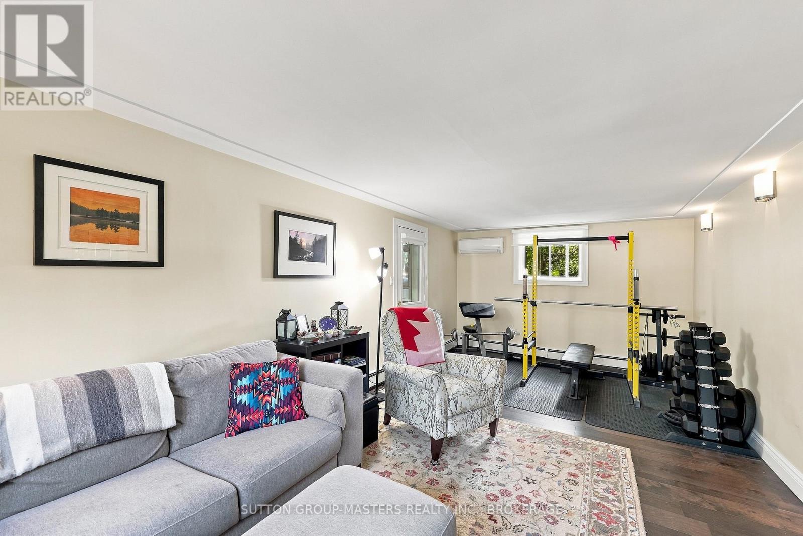 732 Centre Street Property Photo 41