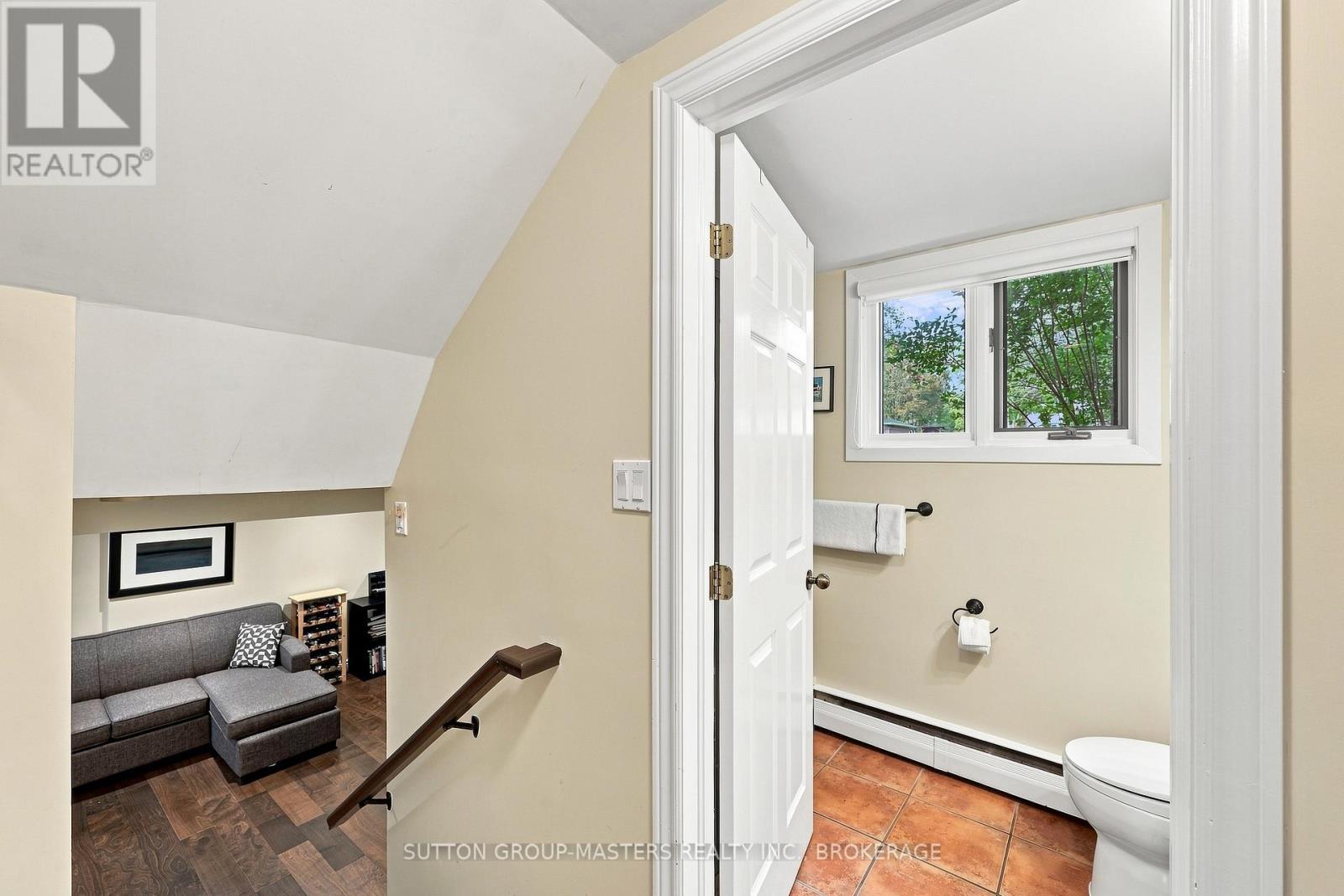 732 Centre Street Property Photo 44