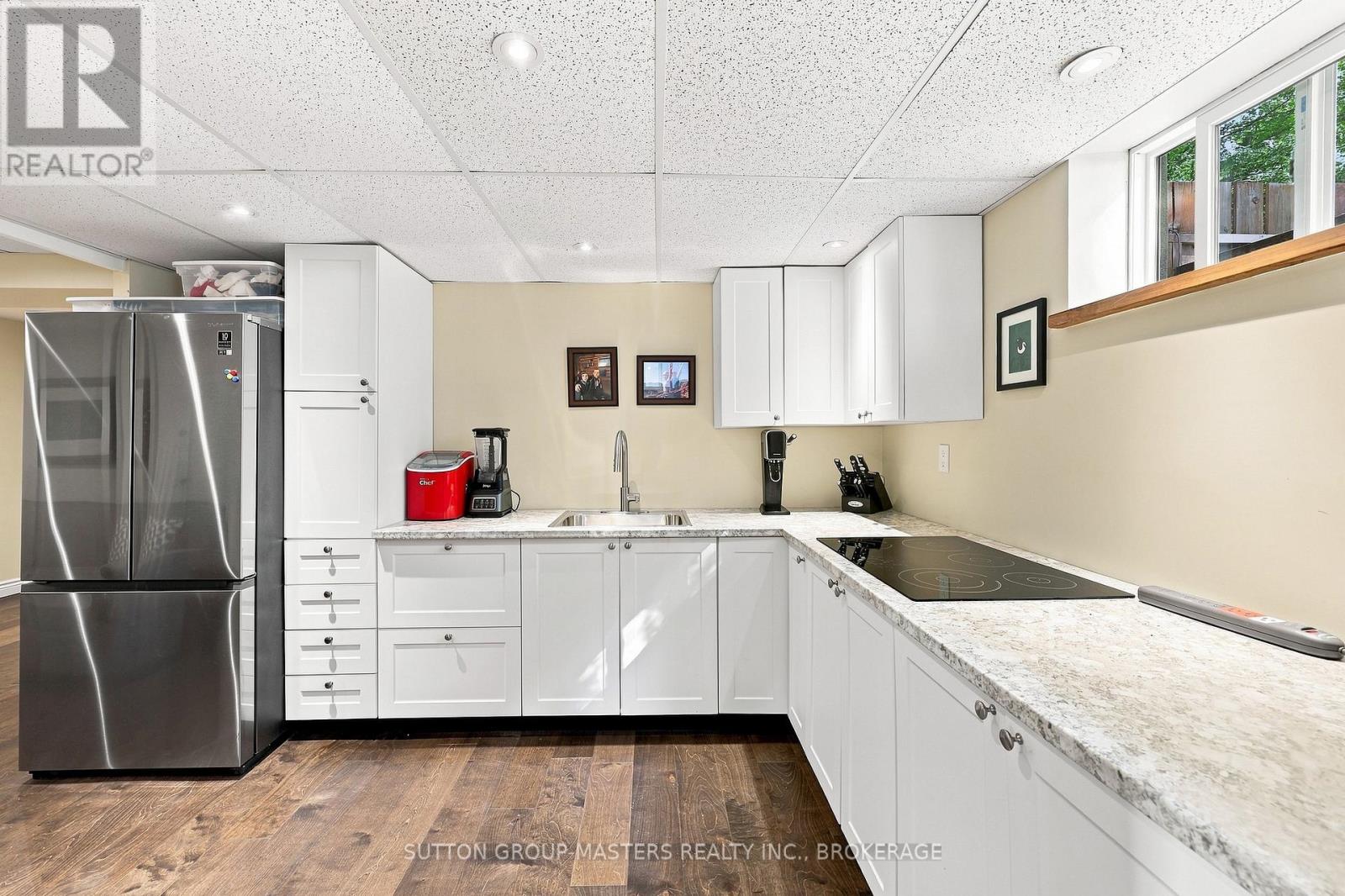 732 Centre Street Property Photo 48