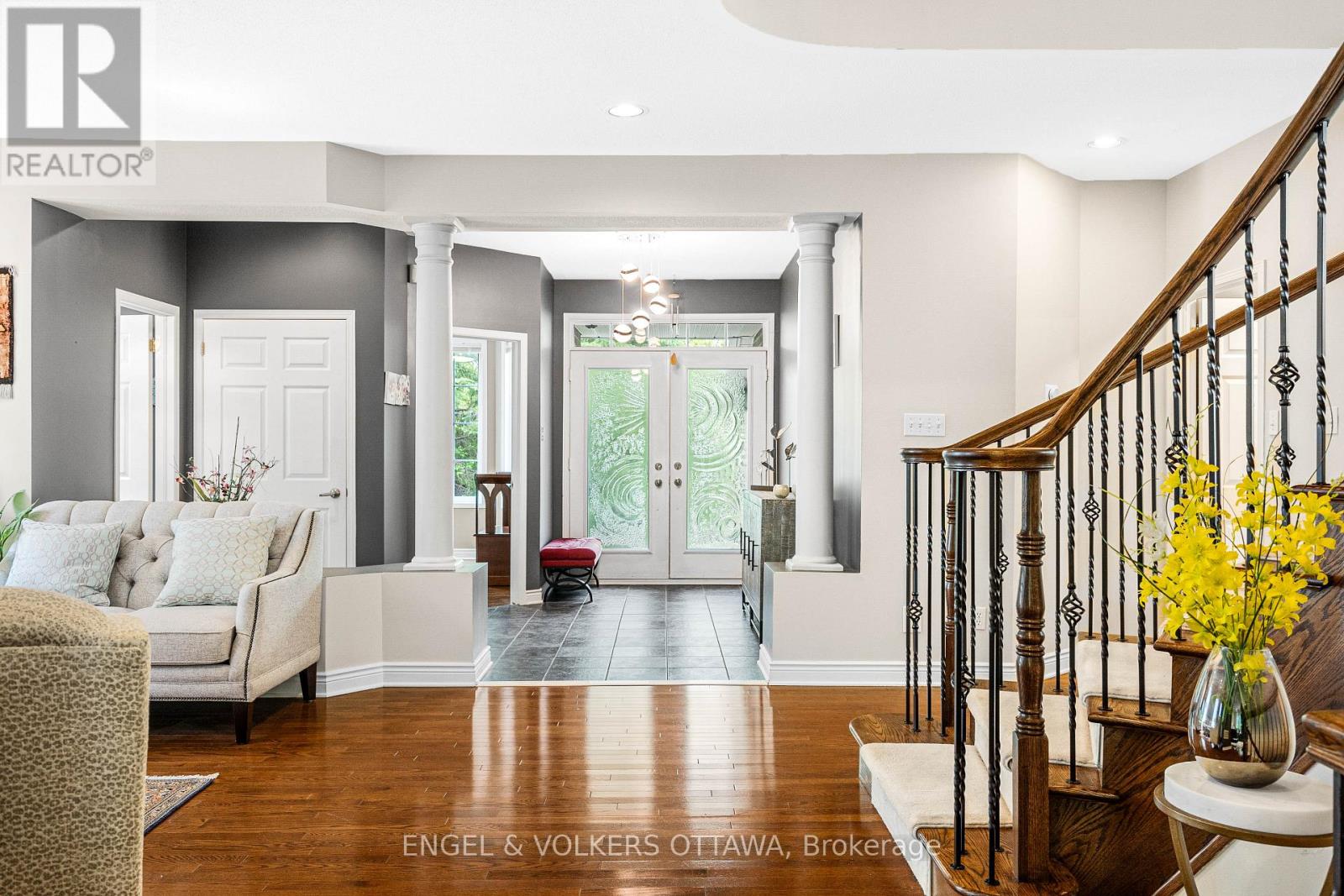 8 Glenrill Place Property Photo 3