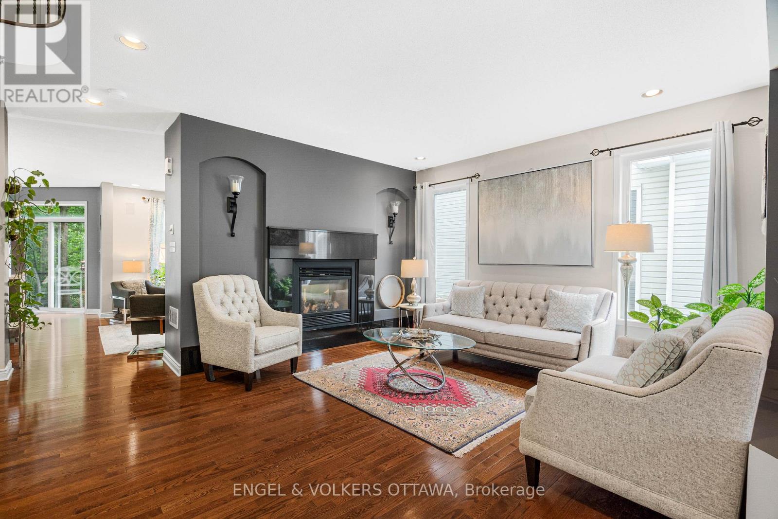 8 Glenrill Place Property Photo 6