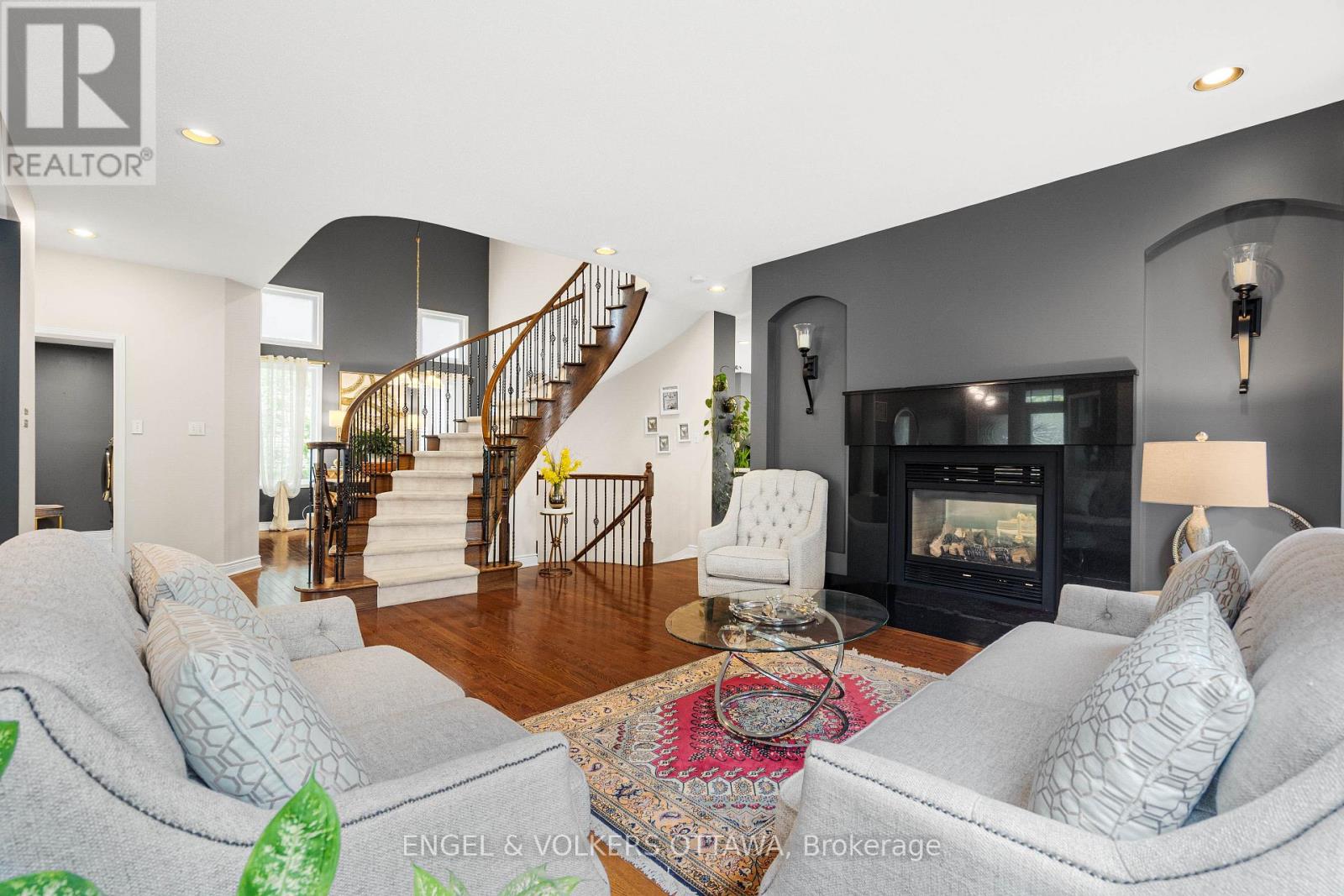 8 Glenrill Place Property Photo 8