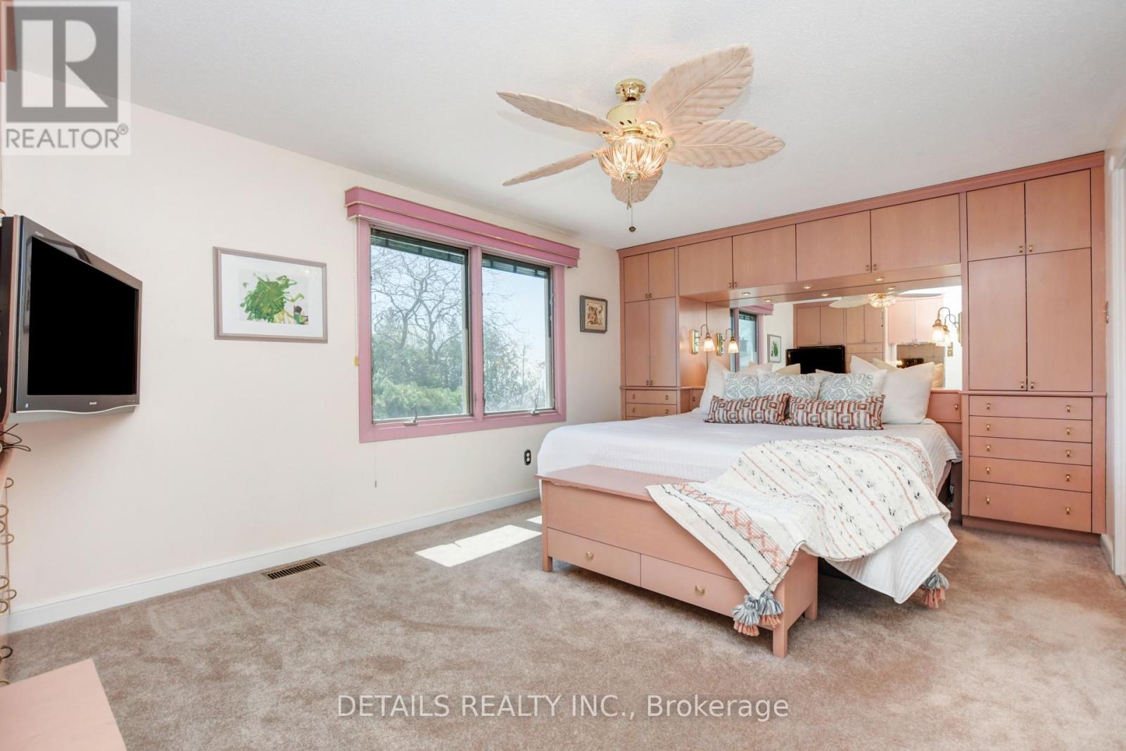 4388 Whittaker Crescent Property Photo 25