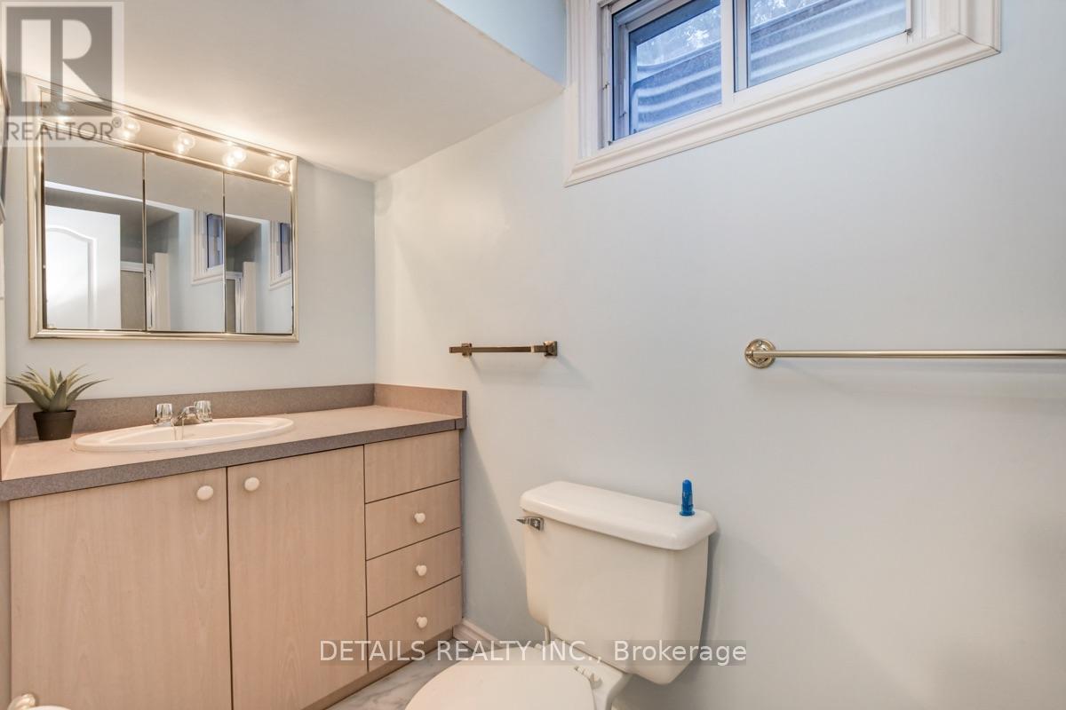 4388 Whittaker Crescent Property Photo 39
