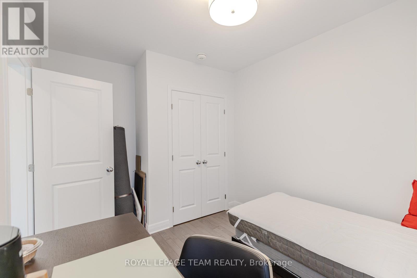 1407 Hemlock Road Property Photo 7
