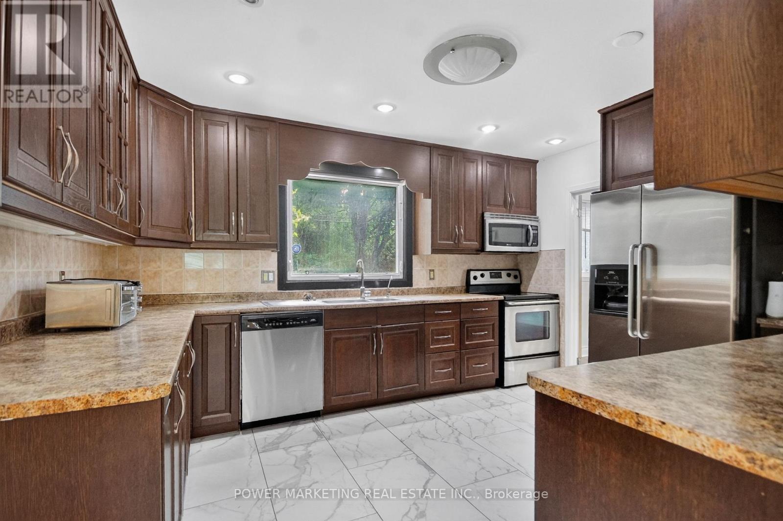 58 Aero Drive Property Photo 15