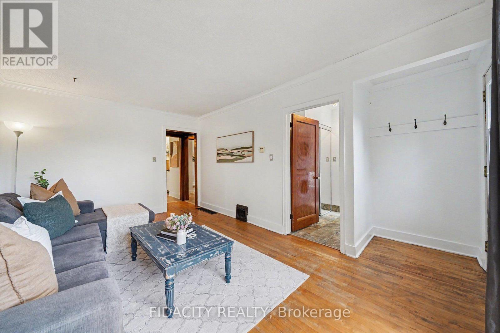 6811 Flewellyn Road Property Photo 5