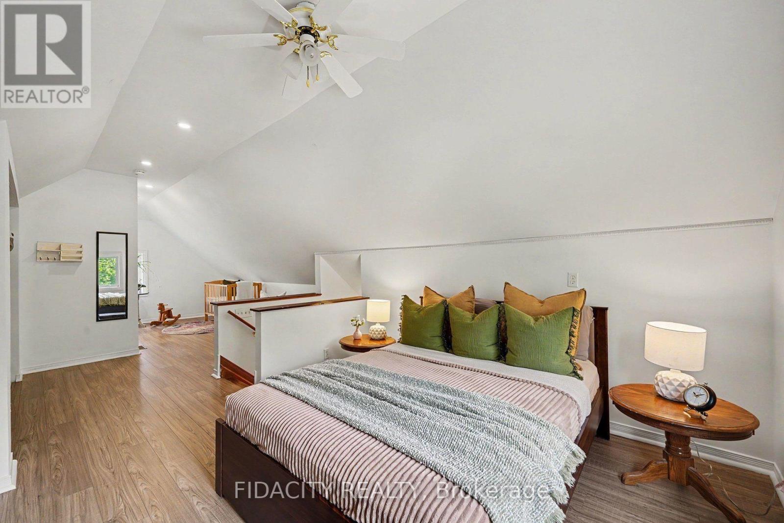6811 Flewellyn Road Property Photo 16
