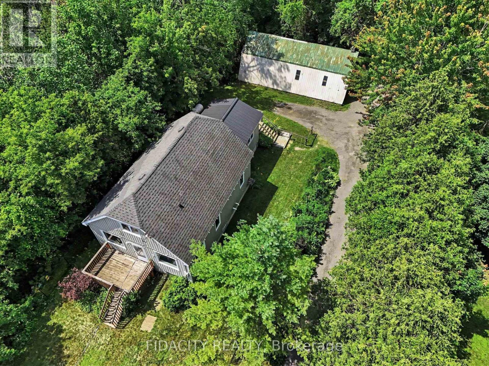 6811 Flewellyn Road Property Photo 25