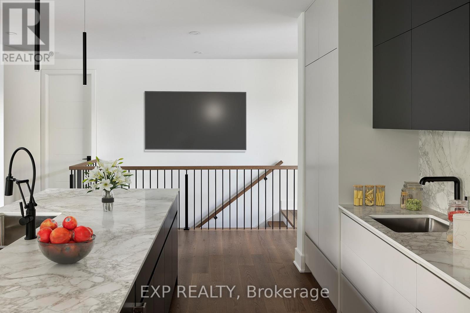 32 Clovelly Road Property Photo 8