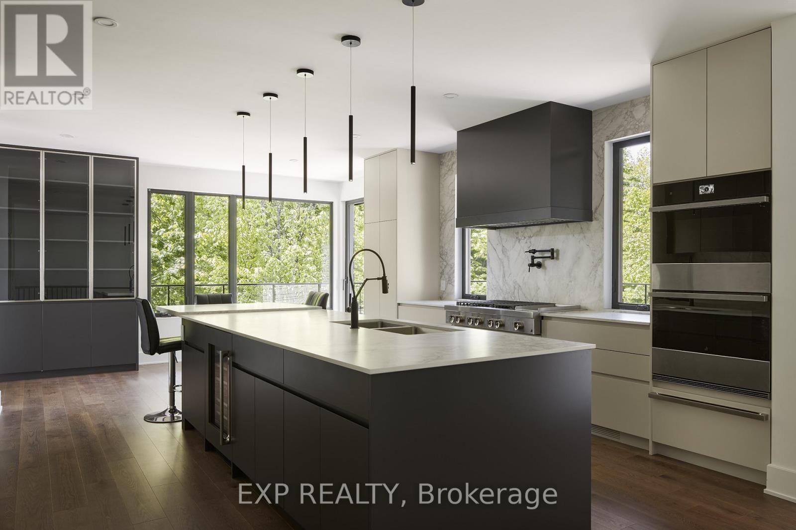 32 Clovelly Road Property Photo 9