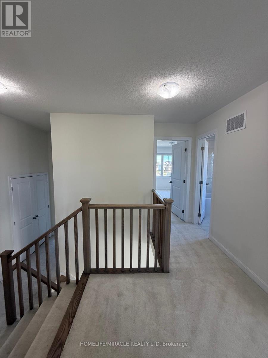 128 Oakmont Drive Property Photo 7
