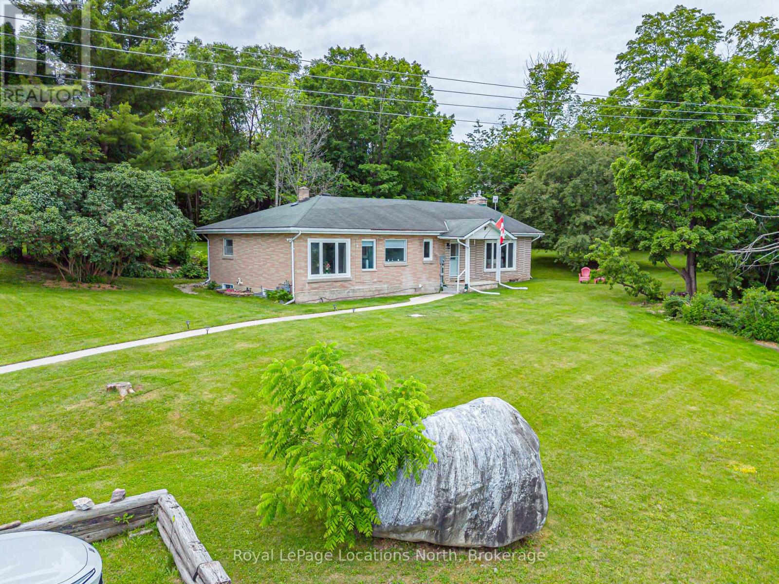 206720 Highway 26 Property Photo 1