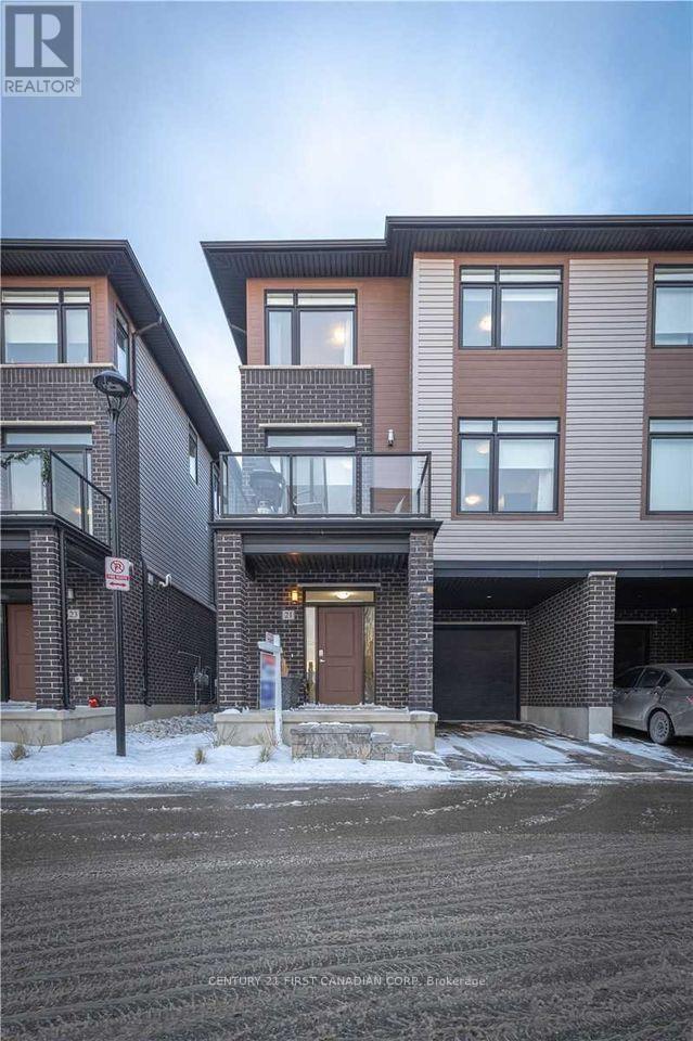 21 - 3260 Singleton Avenue Property Photo 1