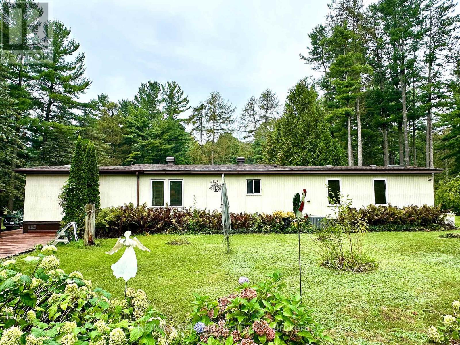 118 Tamarack Drive Property Photo 8