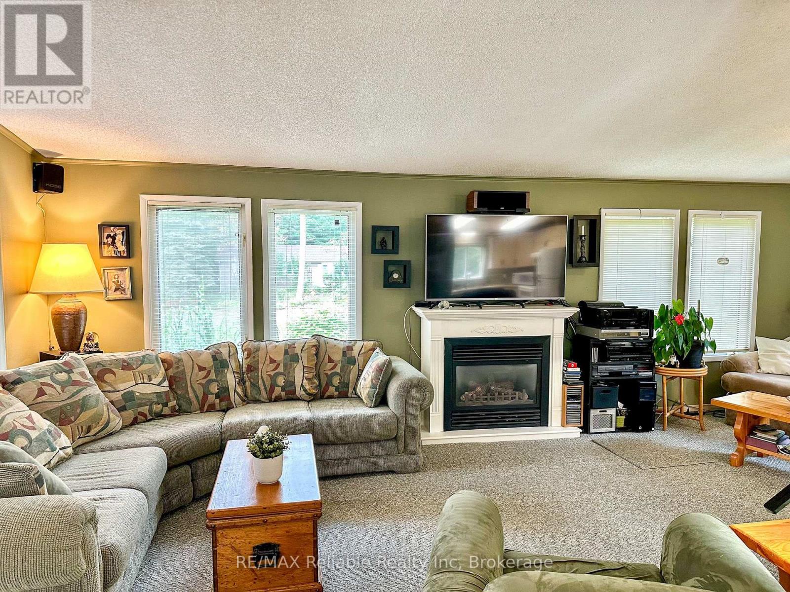 118 Tamarack Drive Property Photo 14