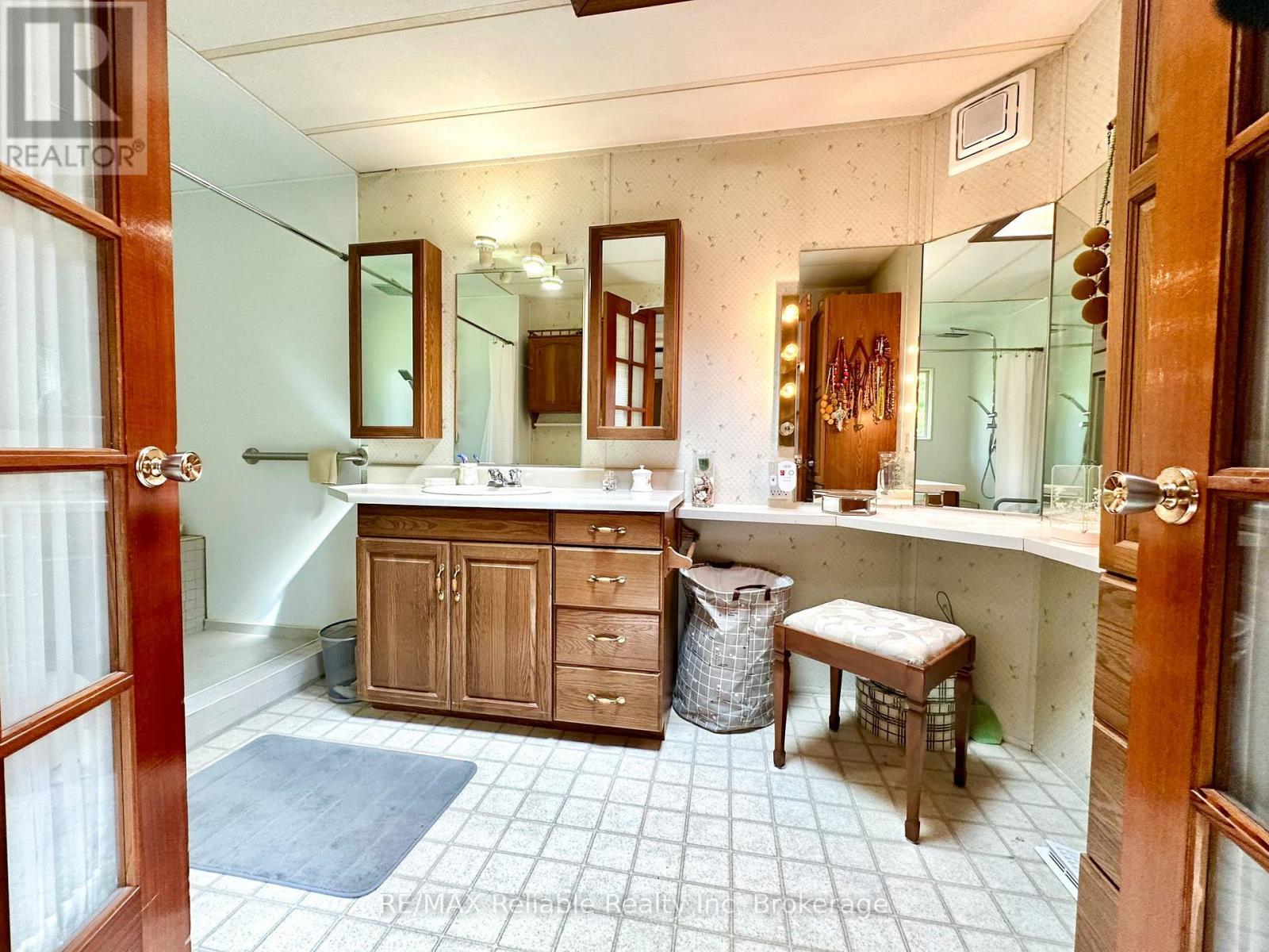 118 Tamarack Drive Property Photo 30