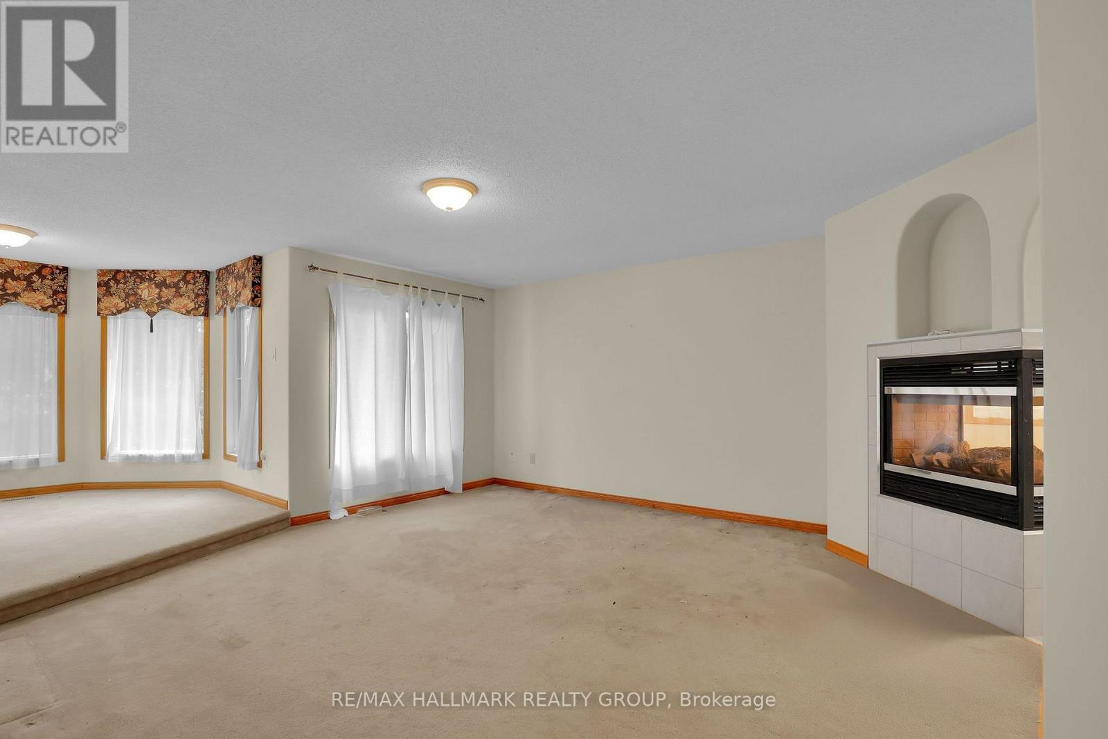 11 Riverstone Drive Property Photo 9