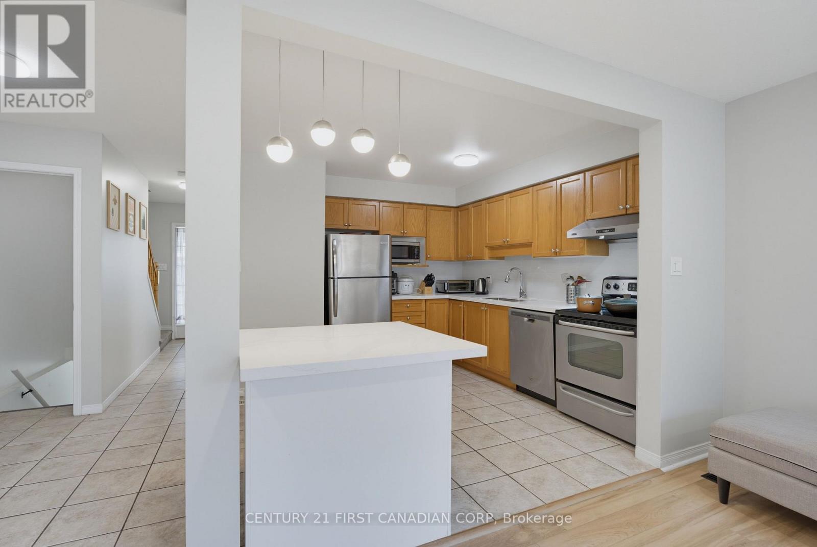 776 Silversmith Street Property Photo 6