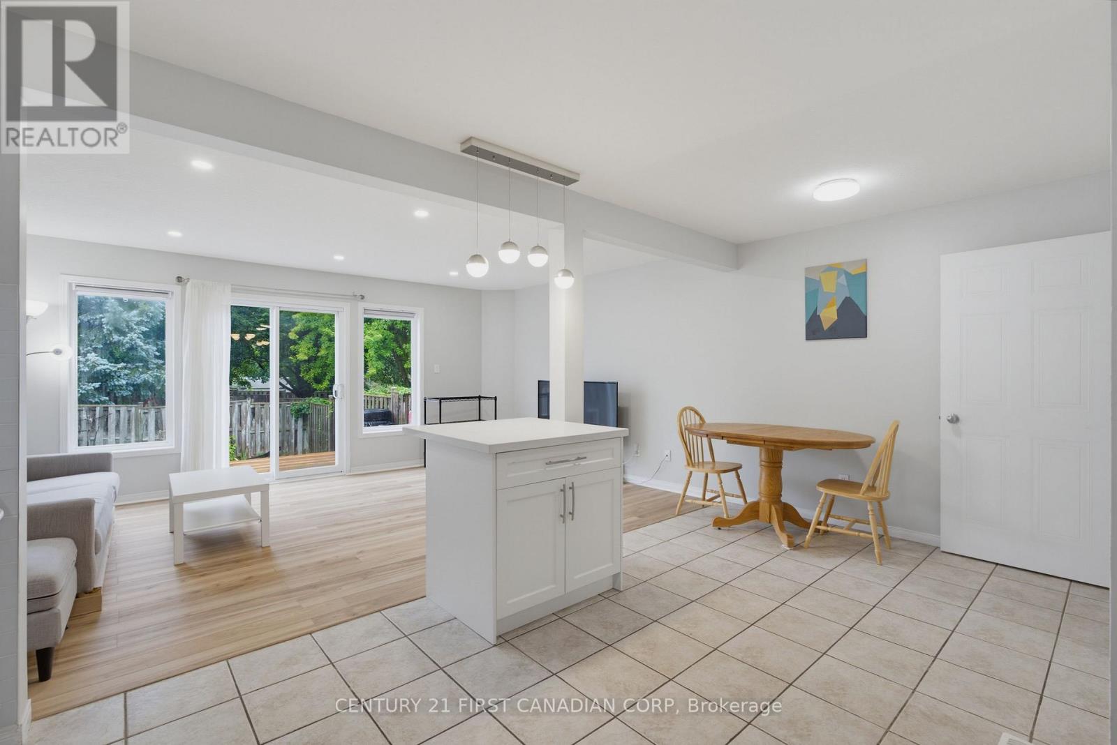 776 Silversmith Street Property Photo 9