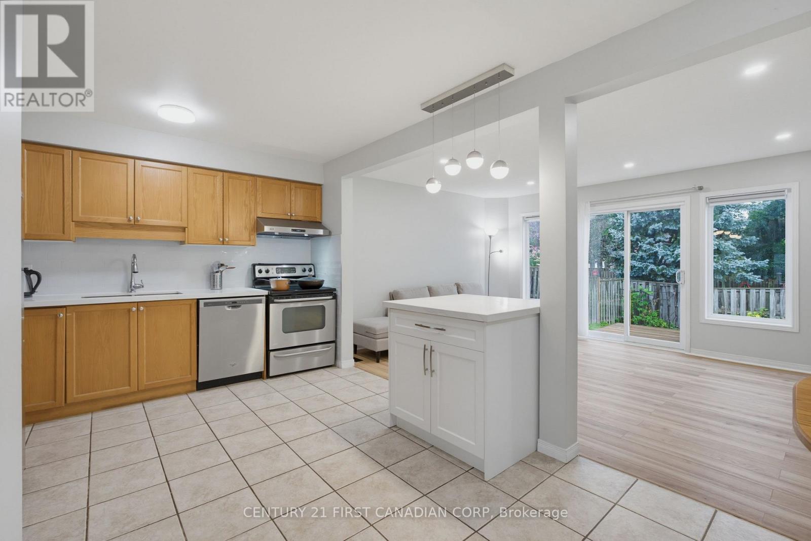 776 Silversmith Street Property Photo 10