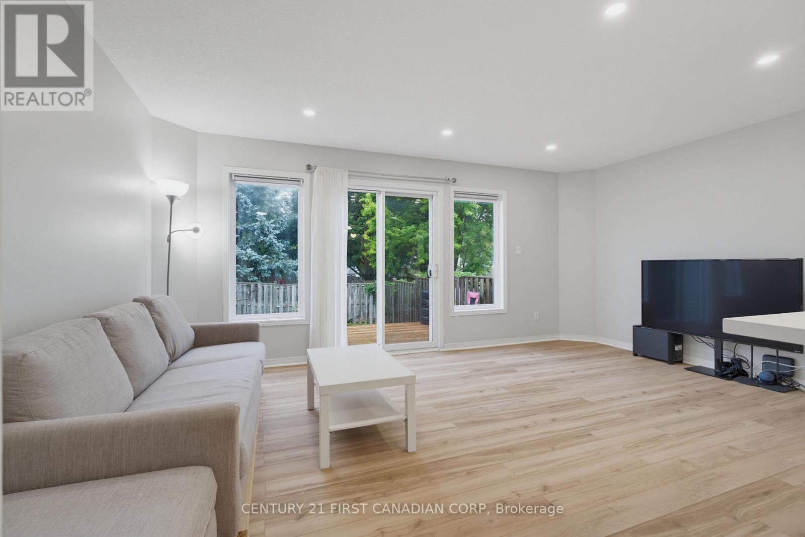 776 Silversmith Street Property Photo 15