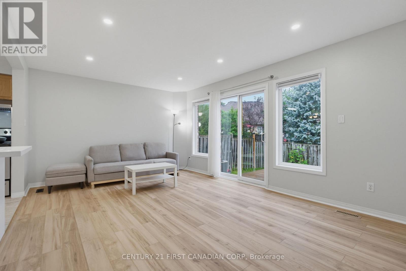 776 Silversmith Street Property Photo 16