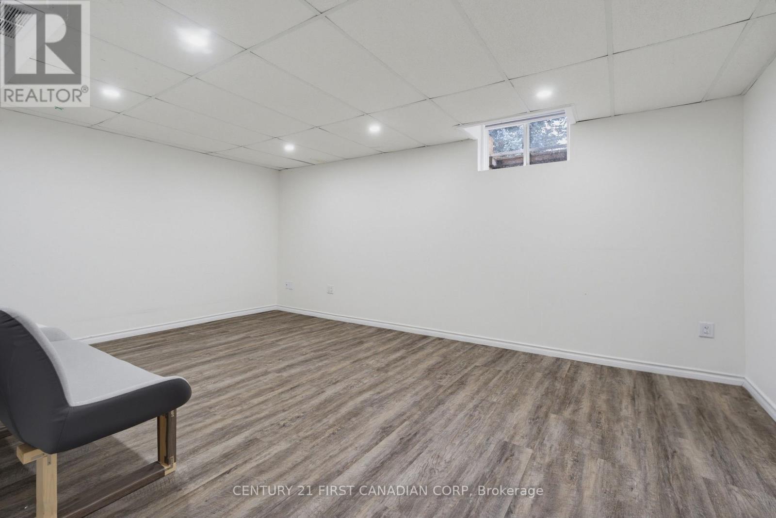 776 Silversmith Street Property Photo 28