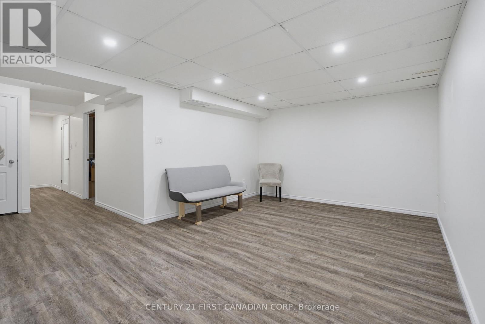 776 Silversmith Street Property Photo 29