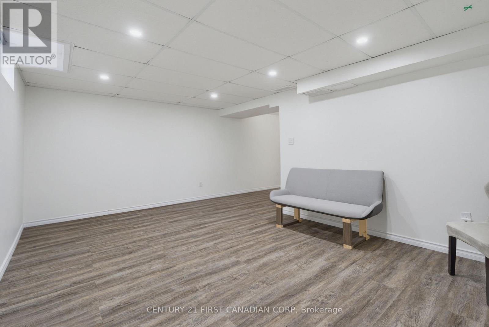 776 Silversmith Street Property Photo 30