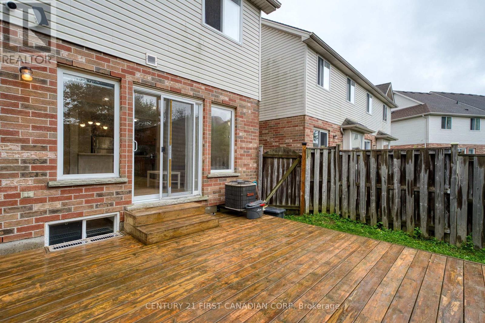 776 Silversmith Street Property Photo 34