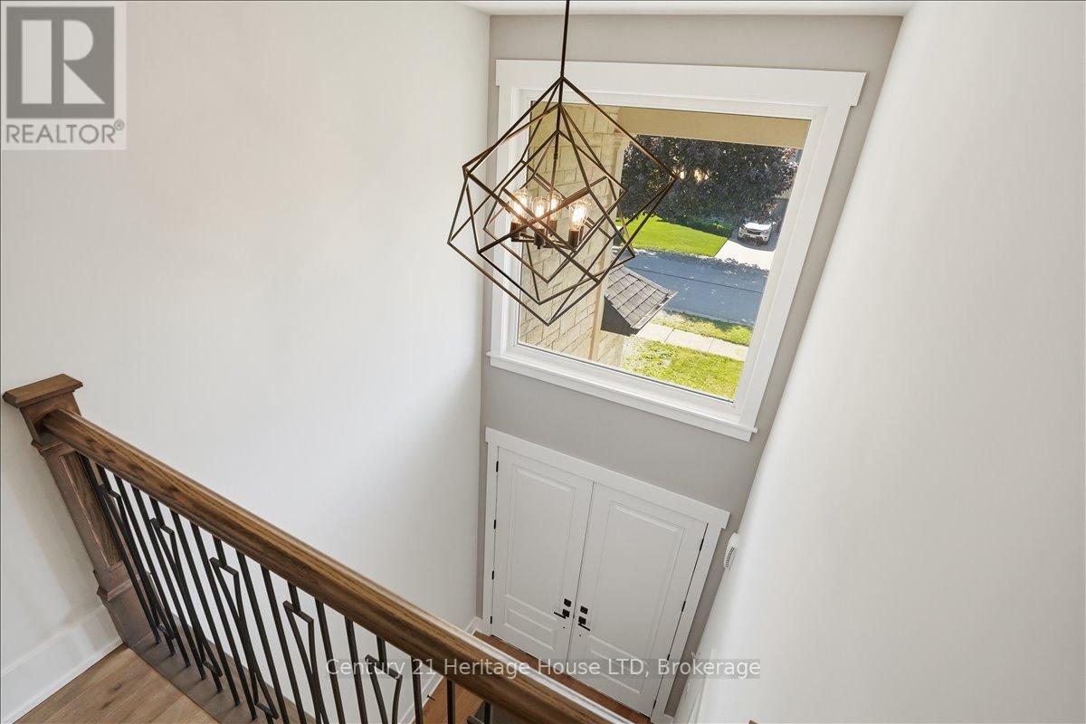2476 Colangelo Drive Property Photo 9