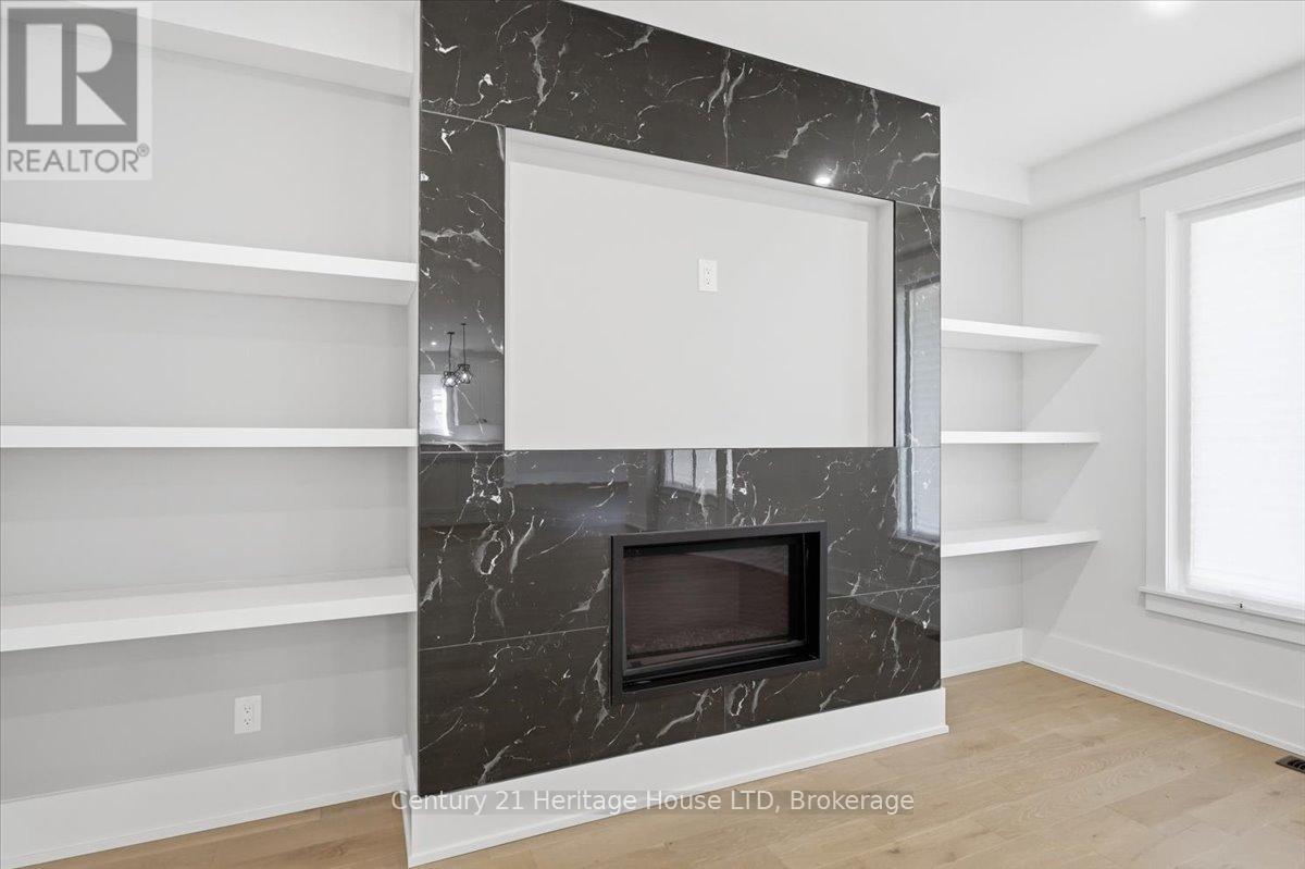 2476 Colangelo Drive Property Photo 10